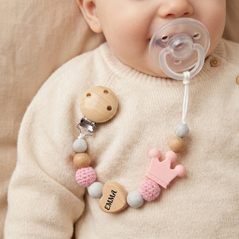 Baby Food Name - คลิปหนีบจุกนมหลอกเด็กแบบปรับแต่งได้ รูปหัวใจไม้ ซิลิโคนรูปมงกุฎ สายคล้องจุกนมหลอก ลูกปัดโครเชต์ ที่ยึดจุกนมหลอก